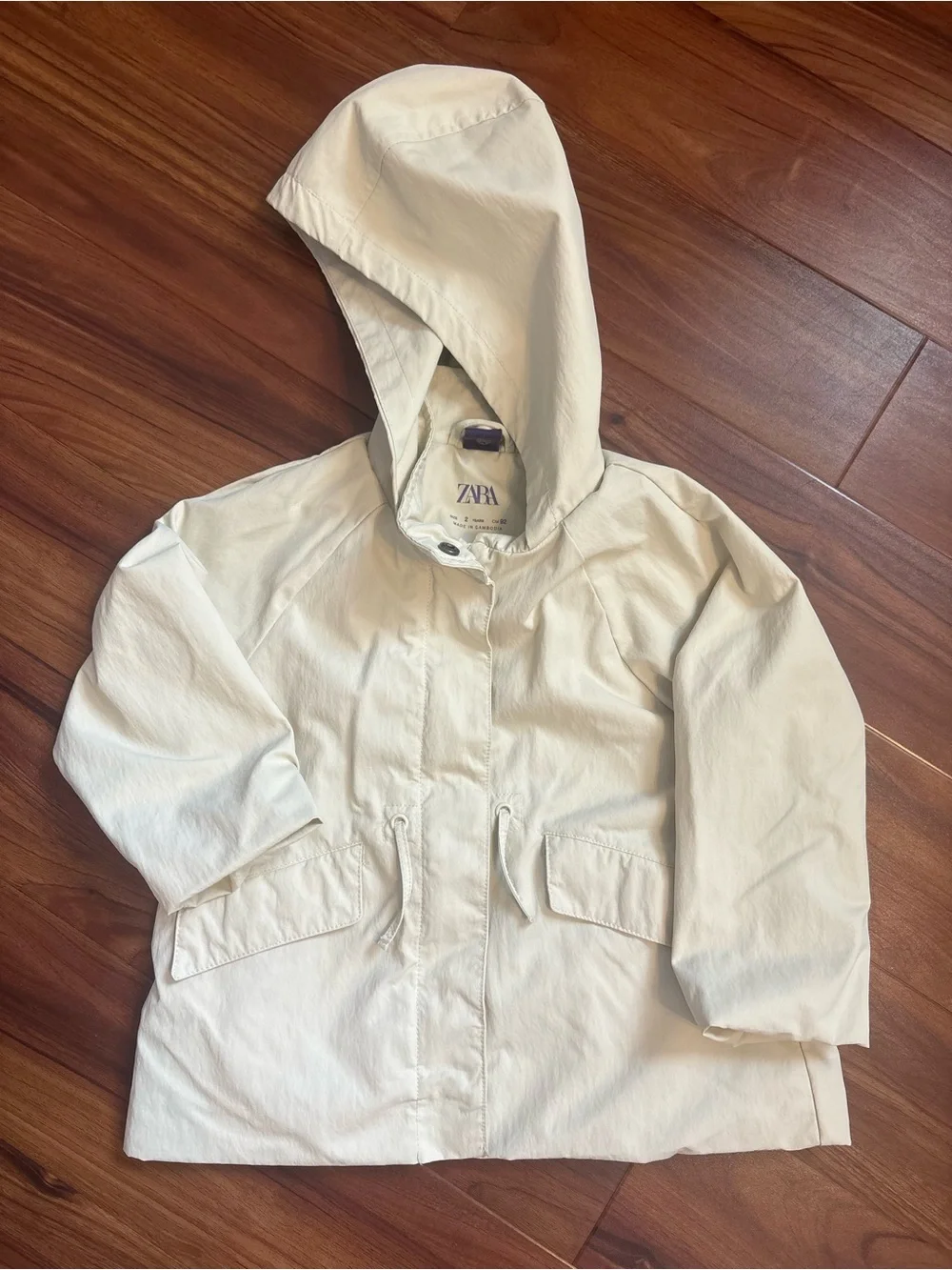 Zara lightweight cream